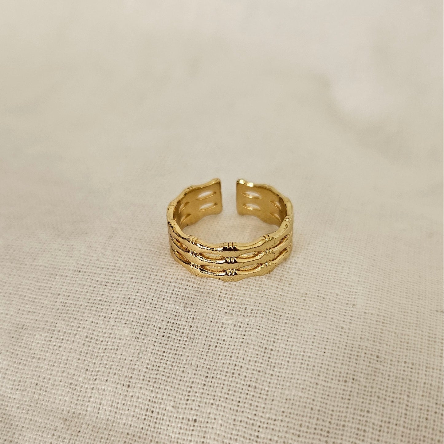 Tyara- Anti-Tarnish Ring (Adjustable)
