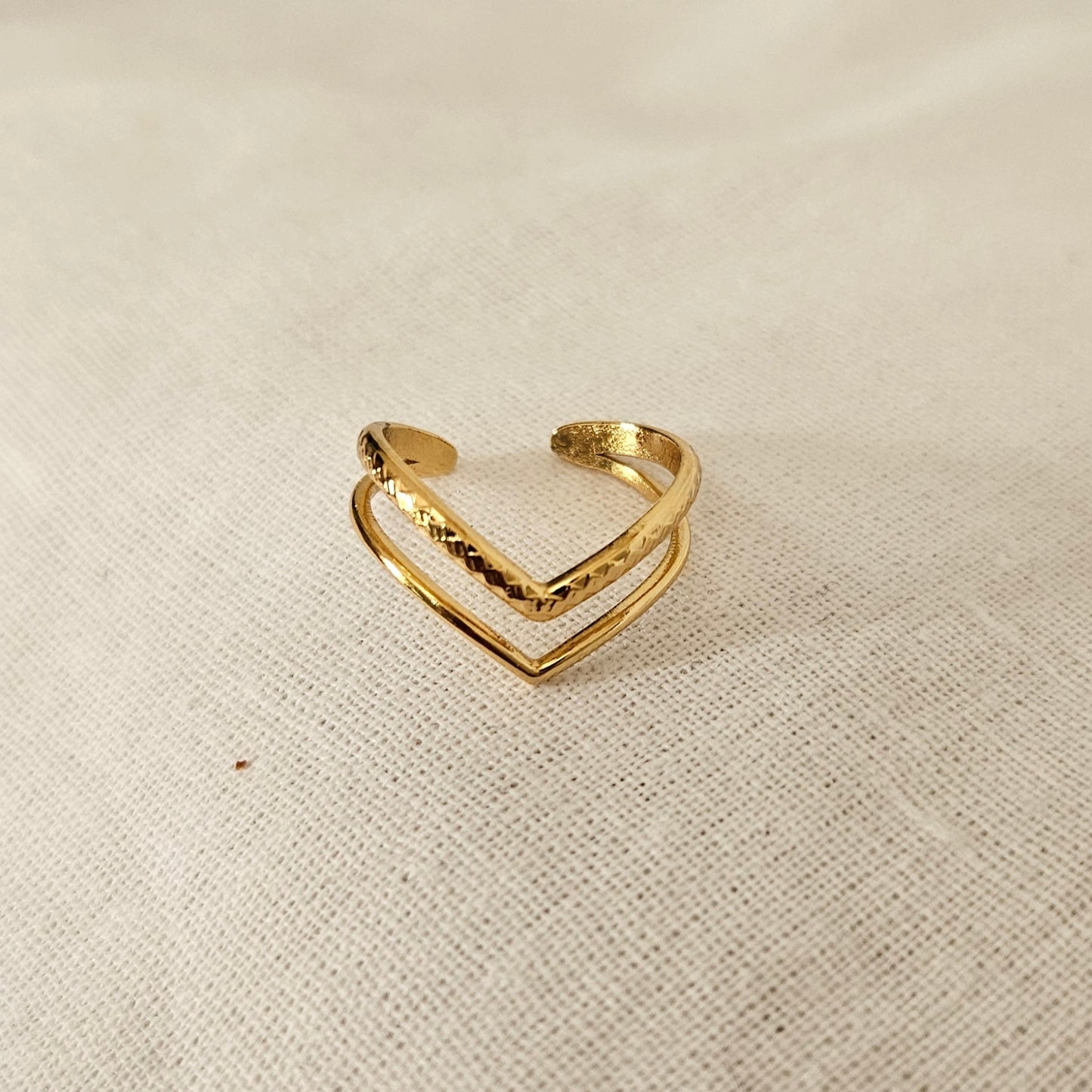 Velin- Anti-Tarnish Ring (Adjustable)