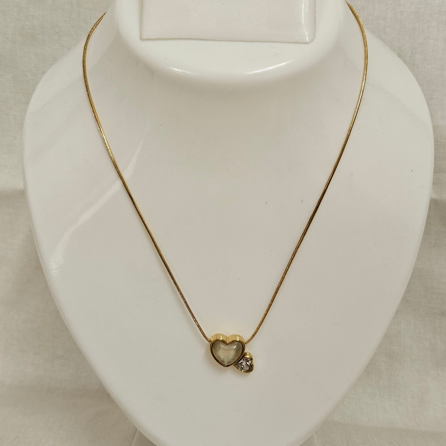Amoura – Two Heart Anti-Tarnish Chain Pendant
