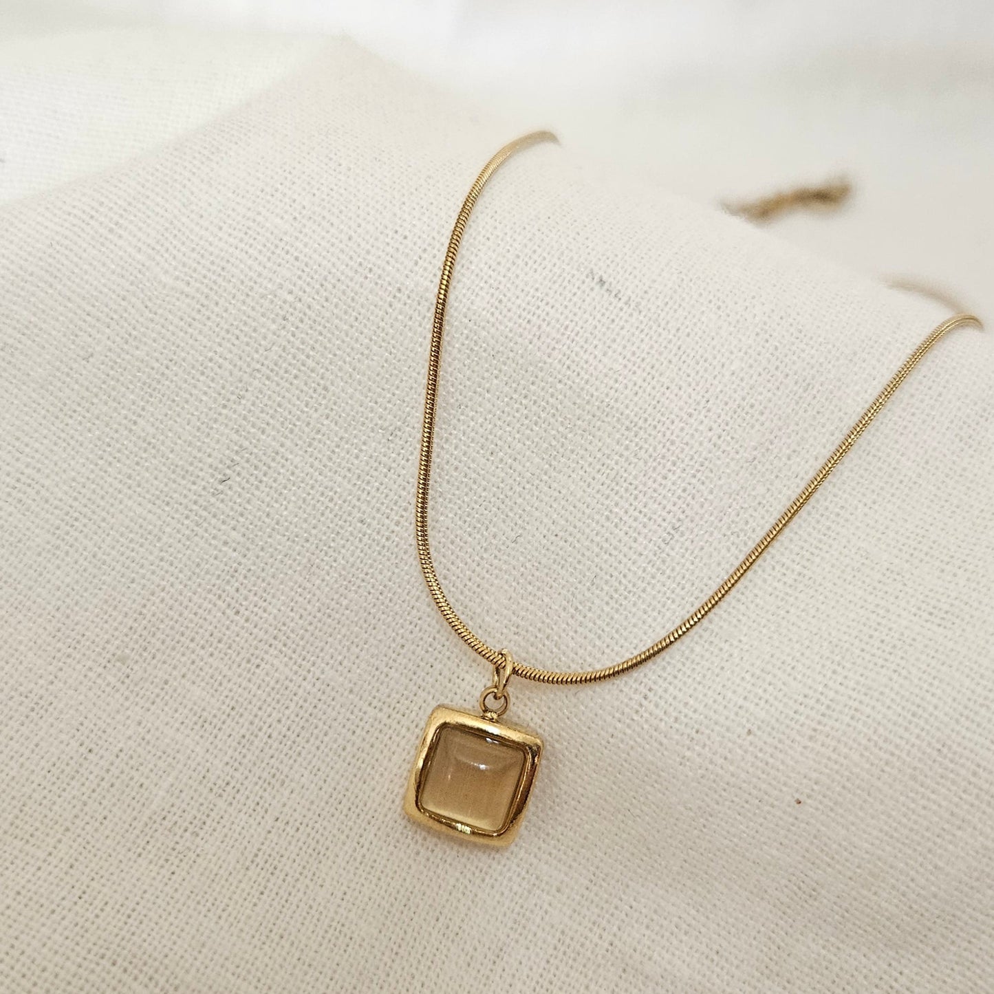 Aurika- Anti-Tarnish Chain Pendant