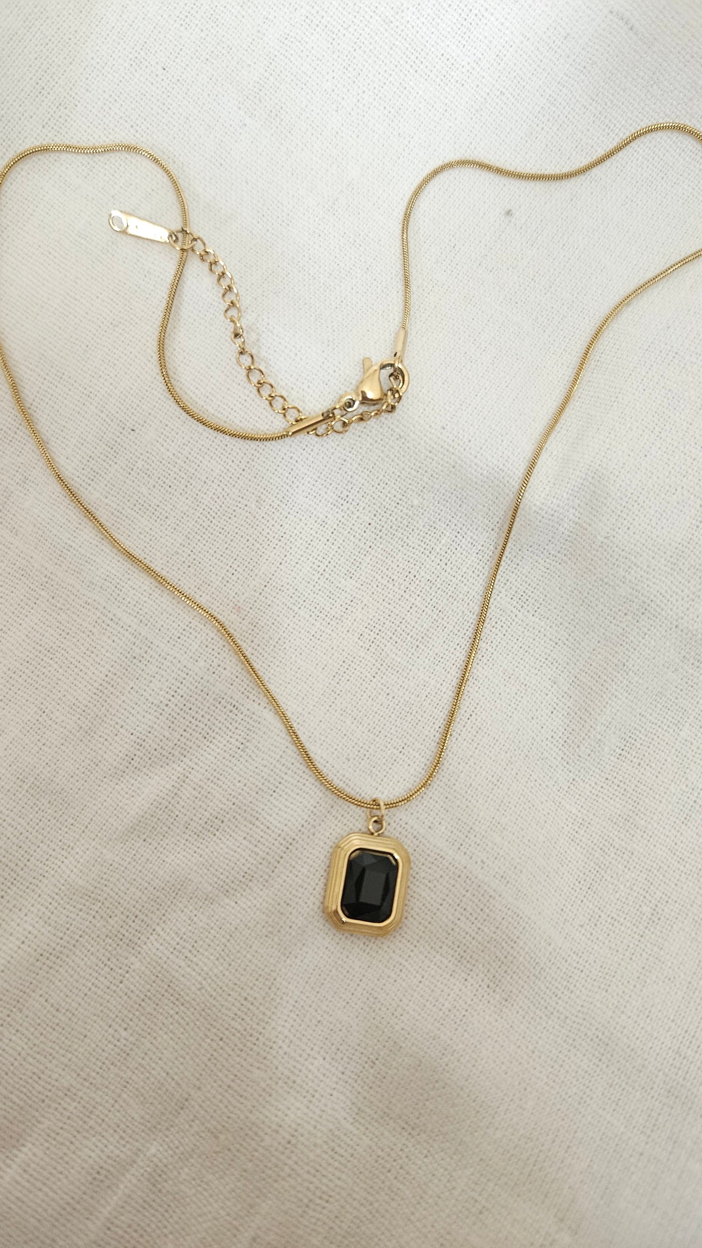 Raagini- Anti-Tarnish Chain Pendant