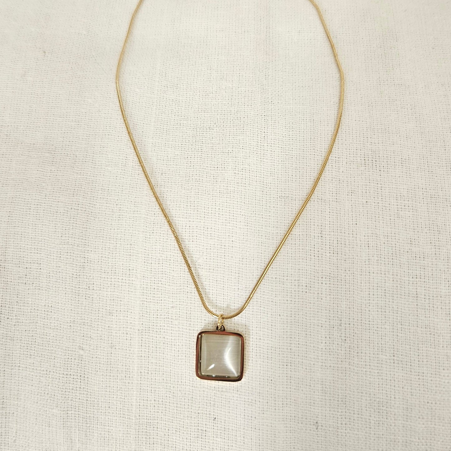 Zanora – Anti-Tarnish Chain Pendant
