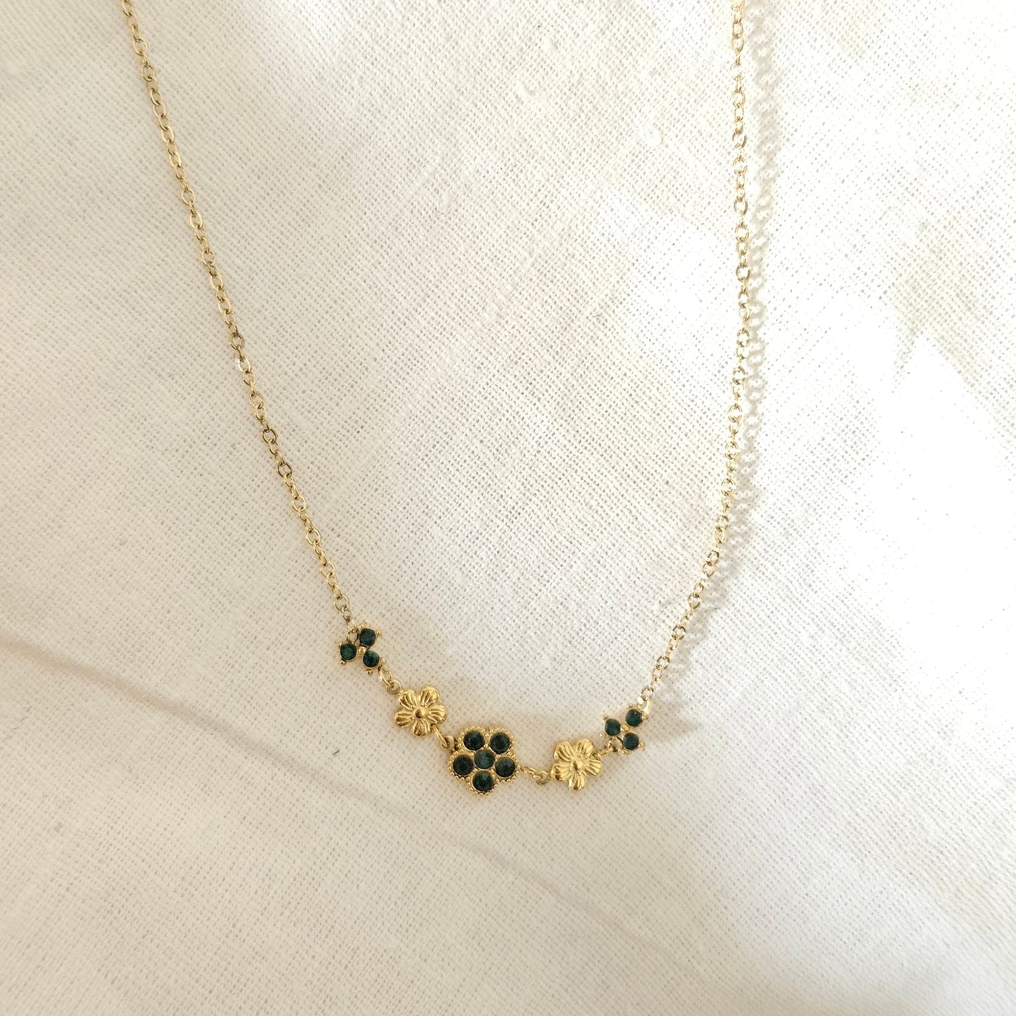Neyra- Anti-Tarnish Chain Pendant