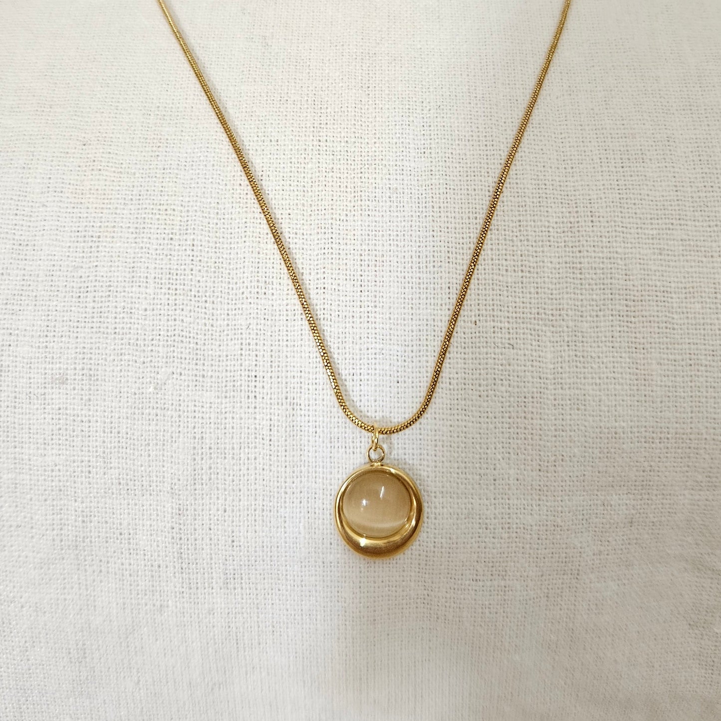 Ravaya- Anti-tarnish Chain Pendant