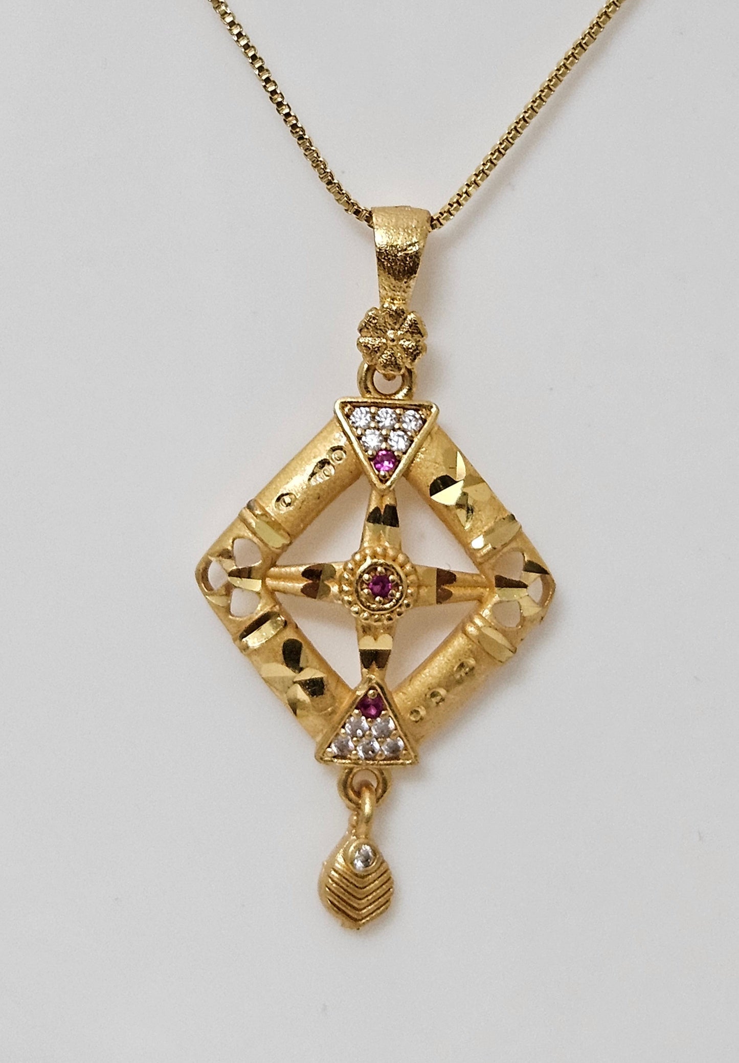 Glow Ensemble- Chain Pendant Set for Girls & Women