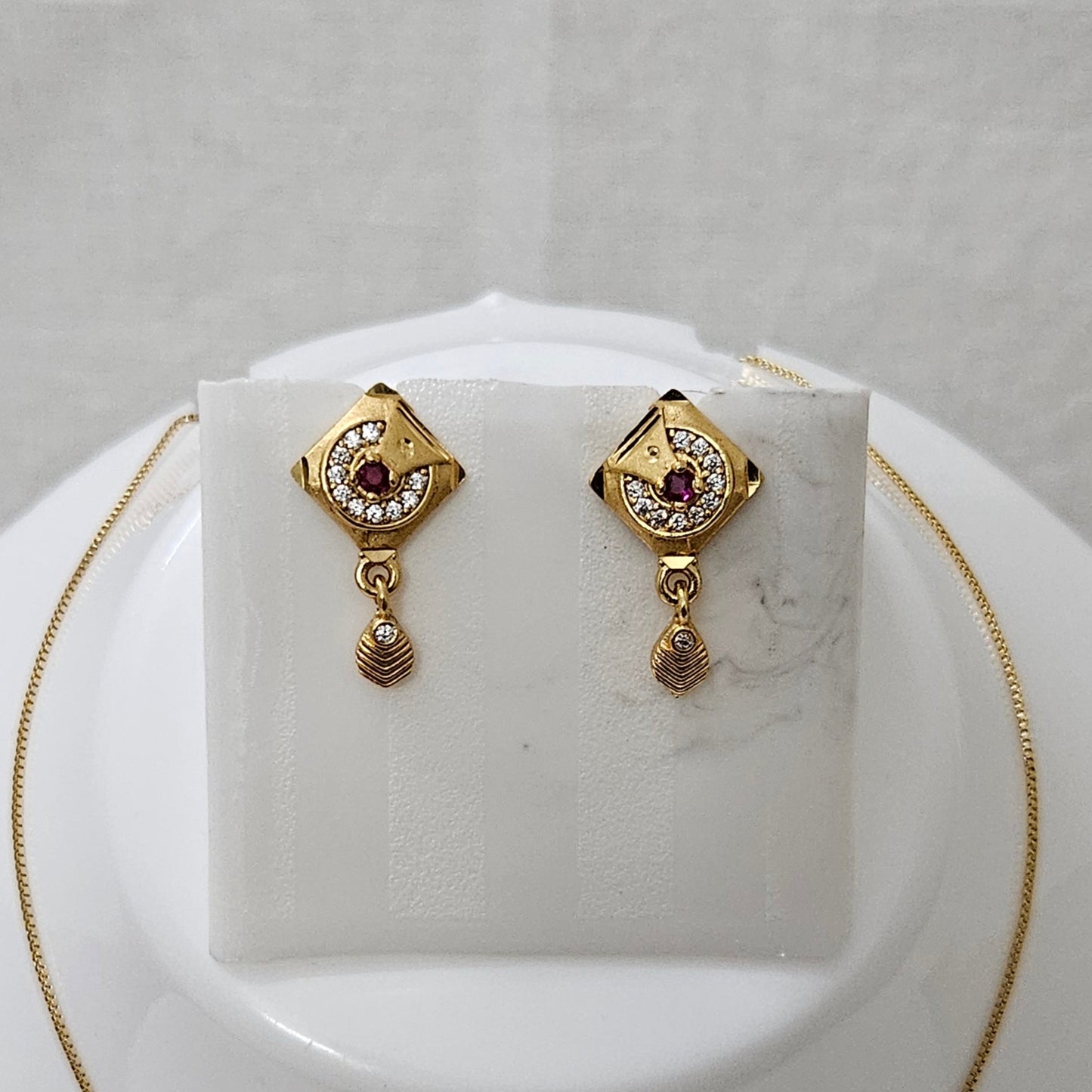 Manira – Chain Pendant Set for Girls & Women