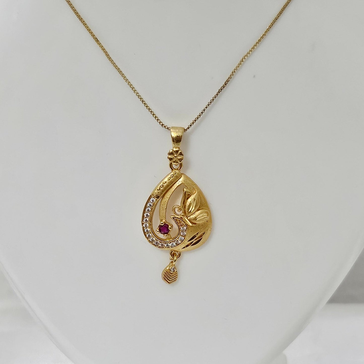 Divisha – Chain Pendant Set for Girls & Women