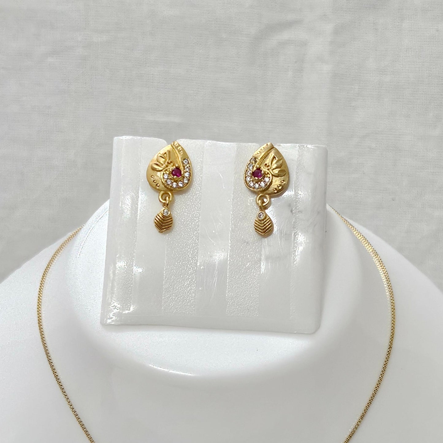 Divisha – Chain Pendant Set for Girls & Women