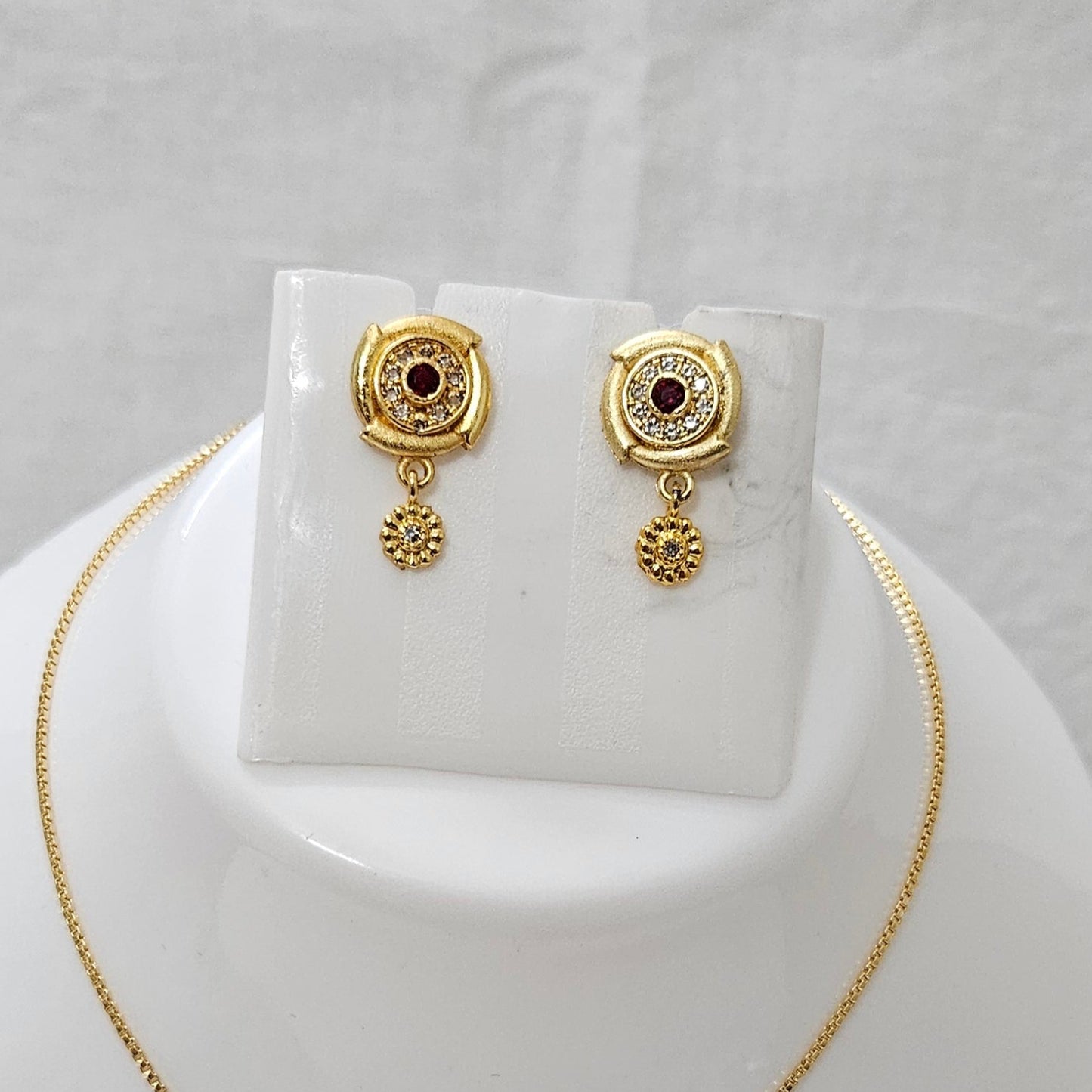 Yuvira – Chain Pendant Set for Girls & Women