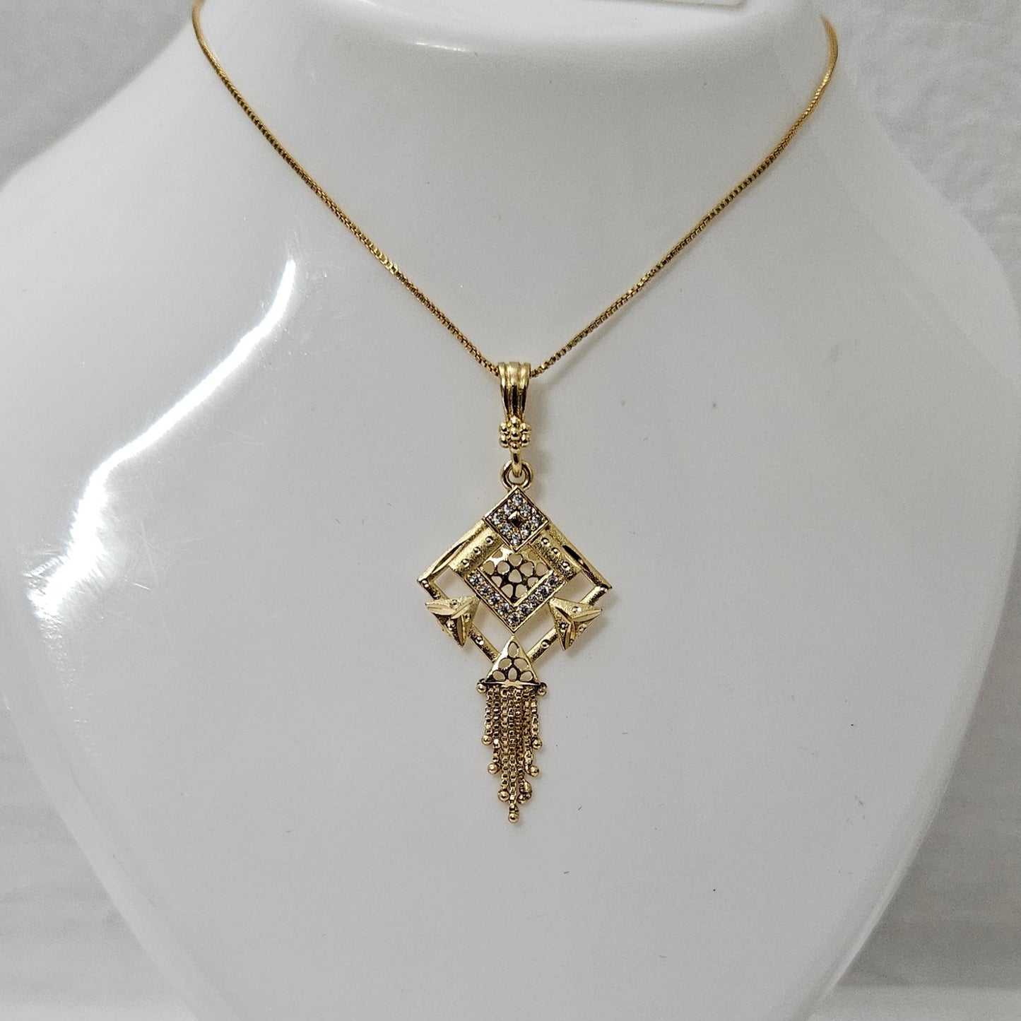 Nivira – Chain Pendant Set for Girls & Women