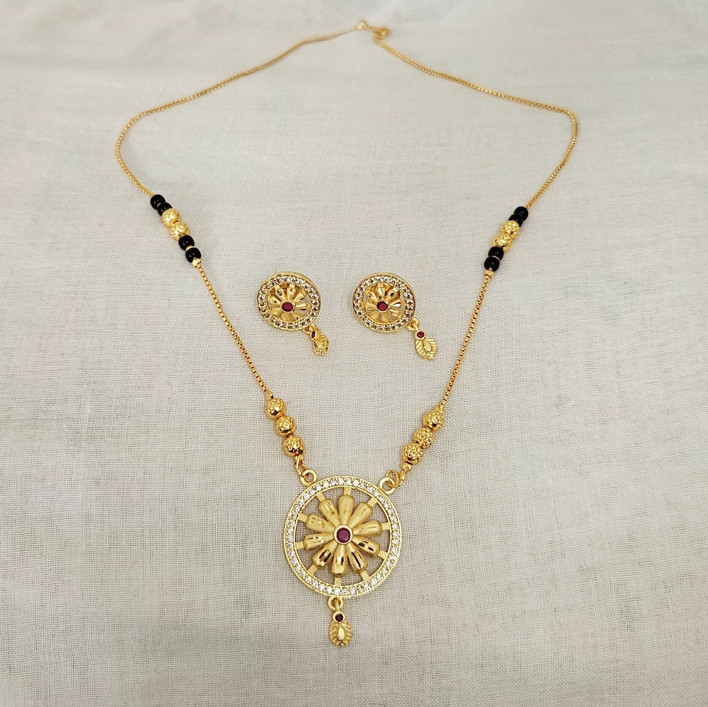 NoorAura- Mangalsutra Pendant Set for Women
