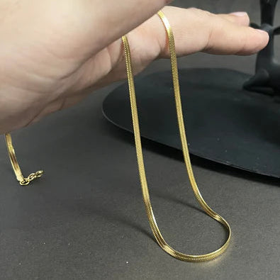 Thyra- Anti-Tarnish Golden Snake Chain (Unisex)