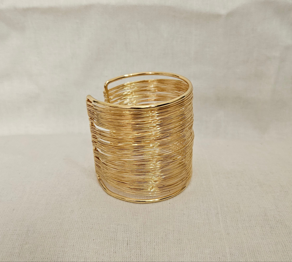 Twistella- Golden Bangle Stack