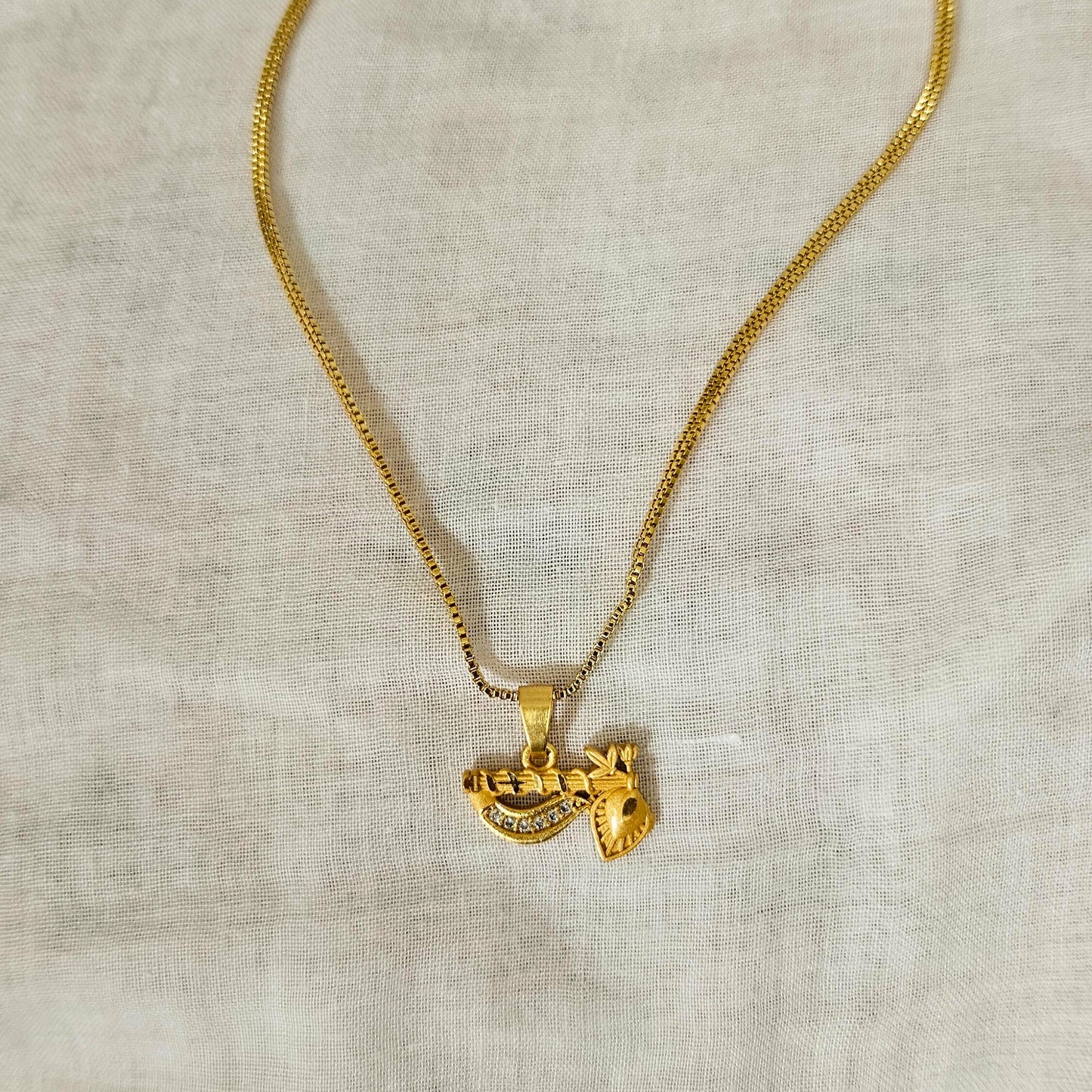 Divine Bansuri- Chain Pendant (Unisex)