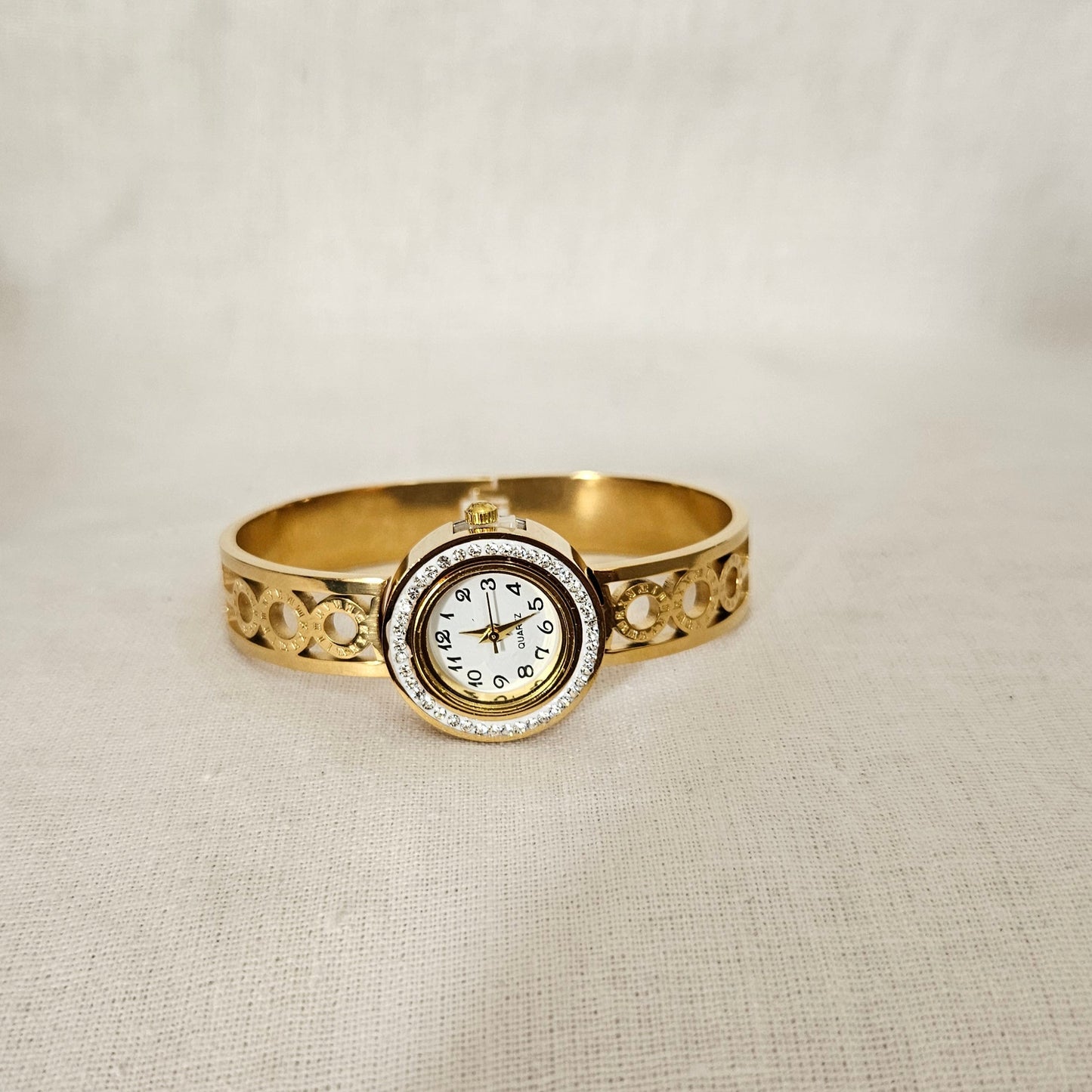Auralyn – Anti-Tarnish Bracelet Watch