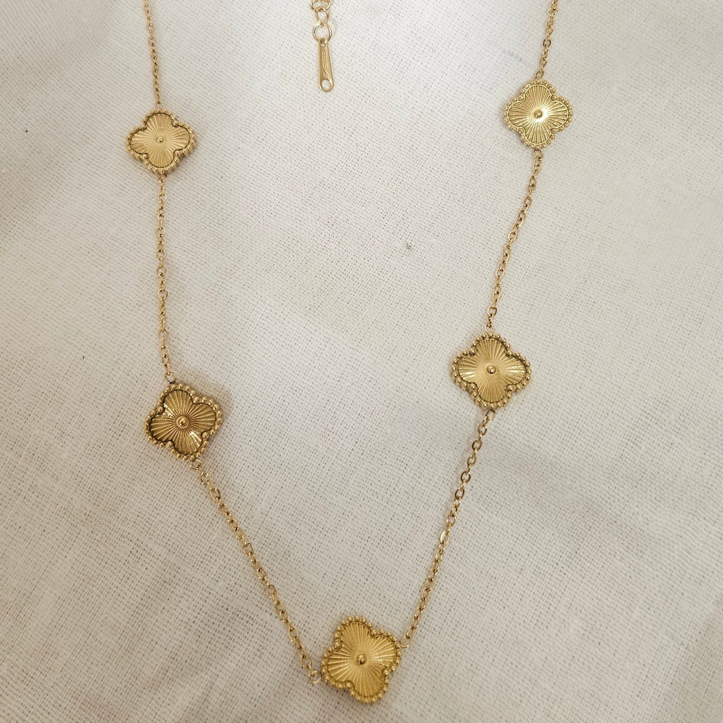 Liora – Anti-Tarnish Chain Pendant