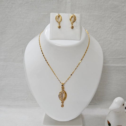 Rajvi – Chain Pendant Set for Girls & Women
