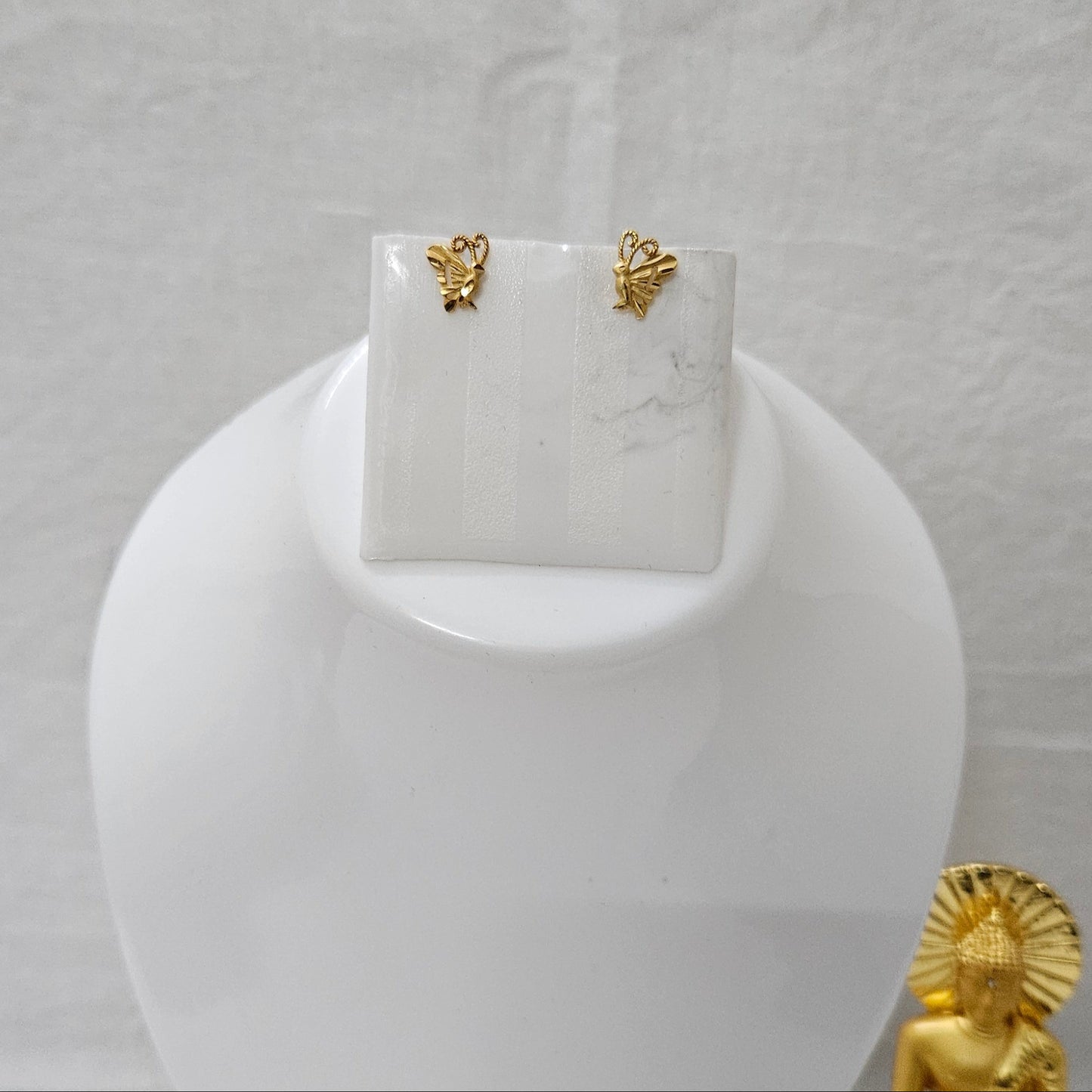 Parvi- Daily Wear Earrings for Girls & Women